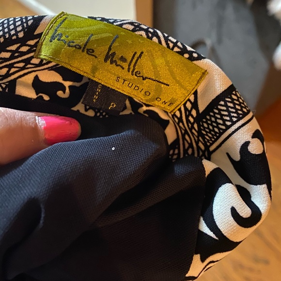 Nicole Miller StudioOne HotPinkPaisley Shift Dress - Picture 11 of 11